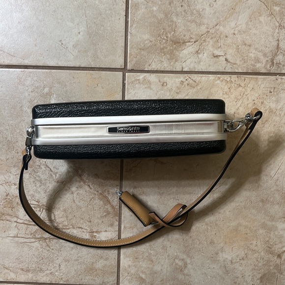 Samsung Black Label Women’s Micro Attaché Shoulder Handbag - Picture 4 of 9